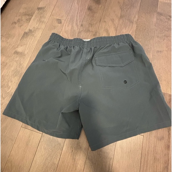 TYR Swim shorts/ can be used like normal shorts, in very good conditions - Picture 2 of 2